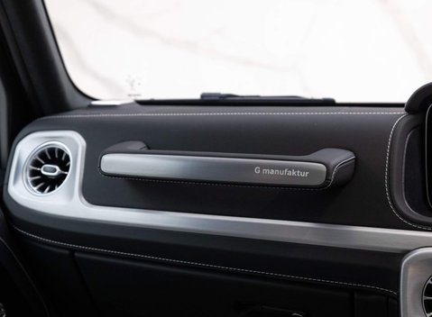 Mercedes-Benz G Series G 400 D 4MATIC AMG LINE PREMIUM PLUS 18