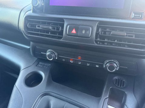 Peugeot Partner 1.5 BlueHDi 950 Professional Premium + Long Panel Van 6dr Diesel Manual LWB 17