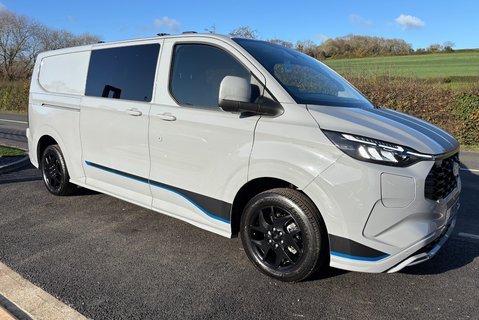 Ford Transit Custom 320 Sport L2H1 Duratec 11.8 kWh PHEV Dciv 5