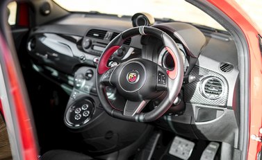 Abarth 695 Tributo Ferrari 11