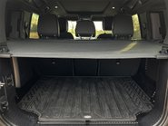 Land Rover Defender V8 74