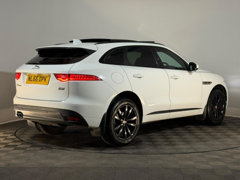 Jaguar F-Pace R-SPORT AWD 6