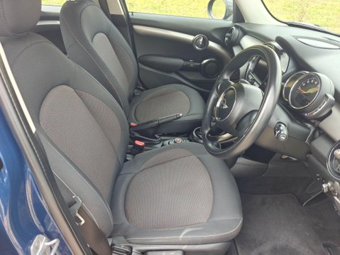 Mini Hatch 1.5 Cooper Auto Euro 6 (s/s) 5dr 22