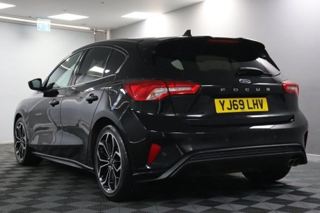 Ford Focus ST-LINE X 21