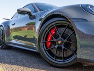 Porsche 911 Carrera 4 GTS HEV 21