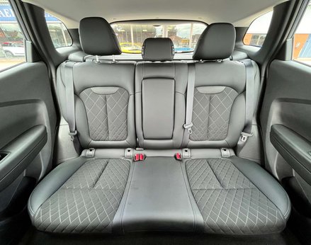 Renault Kadjar 1.5 Kadjar Iconic Blue dCi Auto 5dr 66