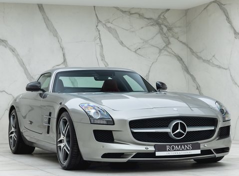 Mercedes-Benz SLS AMG 1