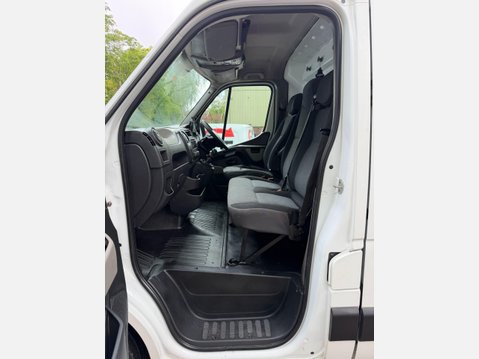Nissan NV400 2.3 dCi 33 SE Panel Van 5dr Diesel Manual FWD L1 H1 Euro 5 (125 bhp) 29