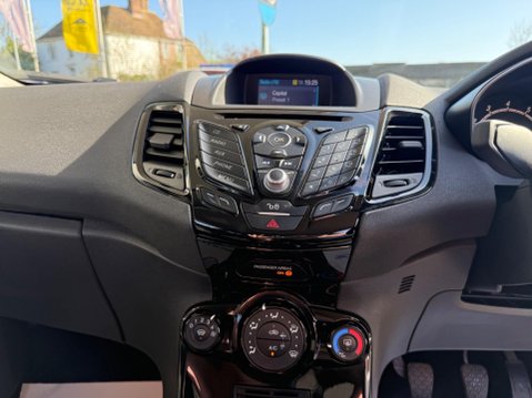 Ford Fiesta 1.25 Zetec Euro 6 3dr 18