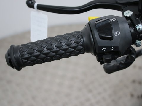 Mutt Hilts 125 Pre-registered 19
