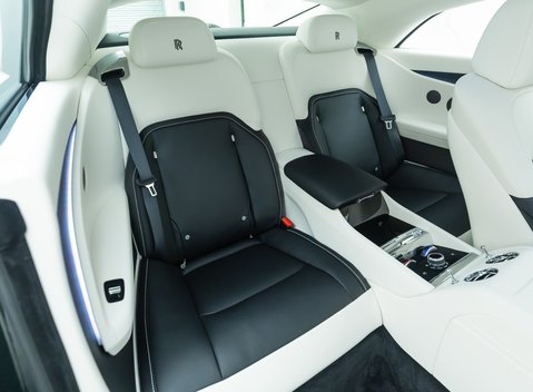 Rolls-Royce Spectre 15