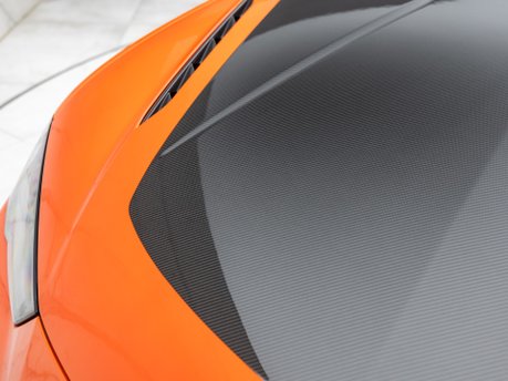 Lamborghini Urus PERFORMANTE 