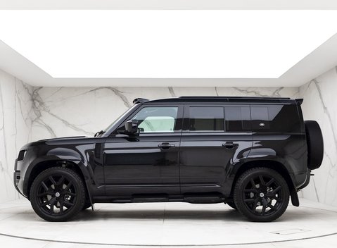 Land Rover Defender 110 SE D250 Urban 2