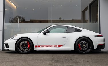 Porsche 911 Carrera 4 GTS (992) 3