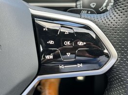 Volkswagen T-Roc 1.5 T-Roc R-Line TSI Semi-Auto 5dr 54