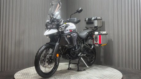 Triumph Tiger 2017 XCA Adventure bike 37K full metal luggage 800cc 10