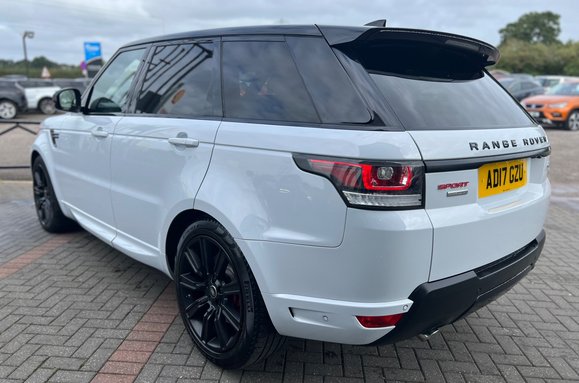 Land Rover Range Rover Sport 3.0 SDV6 AUTOBIOGRAPHY DYNAMIC AUTO 9