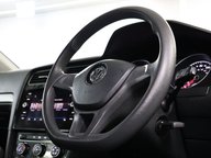 Volkswagen Golf S TSI 33
