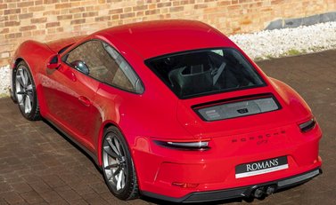 Porsche 911 GT3 Touring 9