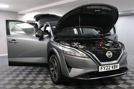 Nissan Qashqai DIG-T N-CONNECTA MHEV 9