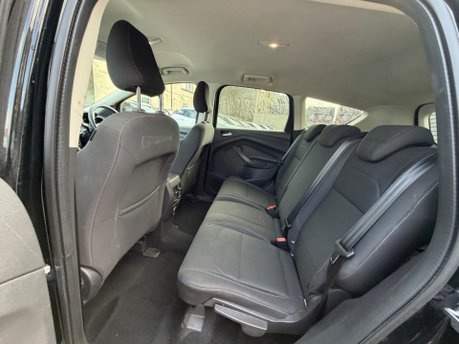 Ford Kuga ZETEC TDCI 9