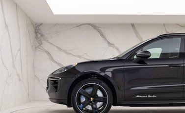 Porsche Macan TURBO PDK 24