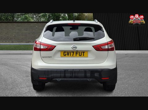 Nissan Qashqai N-CONNECTA DIG-T 8