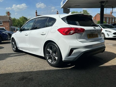 Ford Focus ST-LINE 4