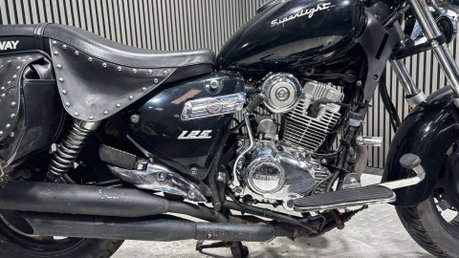 Keeway Superlight 125 2017 RUNNING PROJECT CRUISER BIKE 125CC LEARNER 9