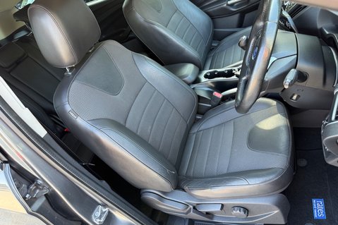 Ford Kuga TITANIUM TDCI 2WD - 10 SERVICES - NEW MOT - NEW DISCS AND PADS ALL ROUND 27
