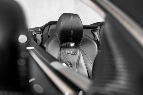 Aston Martin DBS V12 VOLANTE. FULL ASH. CARBON EXT. CERAMIC BRAKES. BANG & OLUFSEN. 24