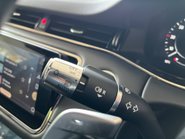 Land Rover Range Rover Evoque 2.0 D200 R-DYNAMIC HSE MHEV 29