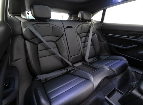 Porsche Taycan 4 Cross Turismo 13