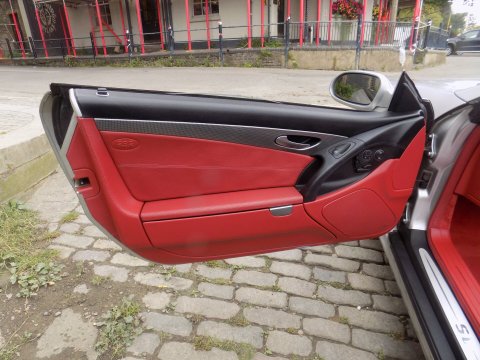 Mercedes-Benz SL Series SL500 26