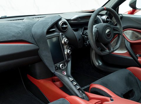 McLaren 720S Performance MSO 16