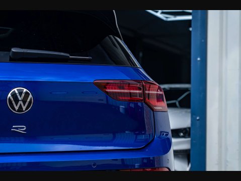 Volkswagen Golf 2.0 Golf R TSi 4Motion Semi-Auto 4WD 5dr 25