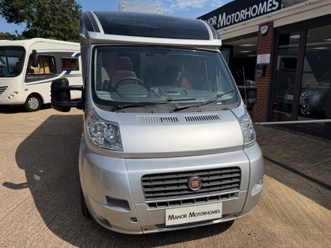 Knaus 550 MD VAN TI FIXED BED - BIG GARAGE - LOW PROFILE 32