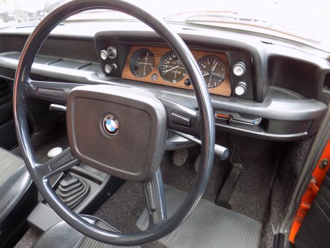 BMW 02 Series 1502 13
