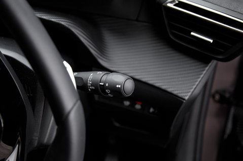 Peugeot 208 PURETECH ALLURE PREMIUM S/S 17