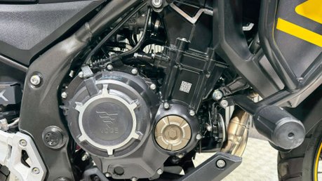 Voge DS 2025 ONLY 3K PANNIERS SCREEN ADVENTURE BIKE A2 READY 21
