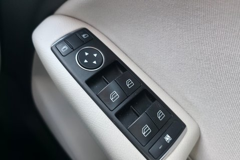 Mercedes-Benz B Class B180 BLUEEFFICIENCY SE LOOK! FULL SERVICE HISTORY! 10 MERCEDES SERVICES! 28