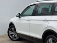 Volkswagen Tiguan 2.0 Tiguan SEL TDI BlueMotion Technology 4Motion Semi-Auto 4WD 5dr 42