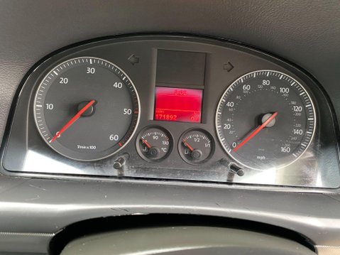 Volkswagen Touran 2.0 TDI SE 5dr (7 Seats) 18