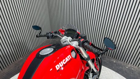 Ducati Monster 696 2011 ONLY 5K SERVICED WARRANTY 696CC LONG MOT VERY CLEAN NAKED 26