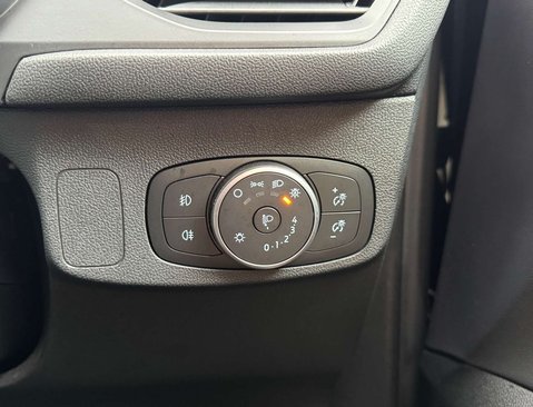 Ford Focus 1.5 Focus ST-Line EcoBlue Auto 5dr 37