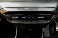 Hyundai BAYON T-GDI PREMIUM MHEV 39