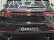 Porsche Macan 2.0 Macan Semi-Auto 4WD 5dr 35