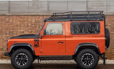Land Rover Defender 90 Adventure Edition 2