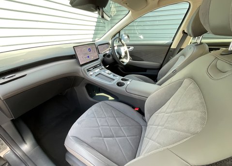 MG MGS6 EV 77kWh TROPHY 14