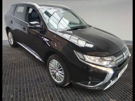 Mitsubishi Outlander PHEV DYNAMIC